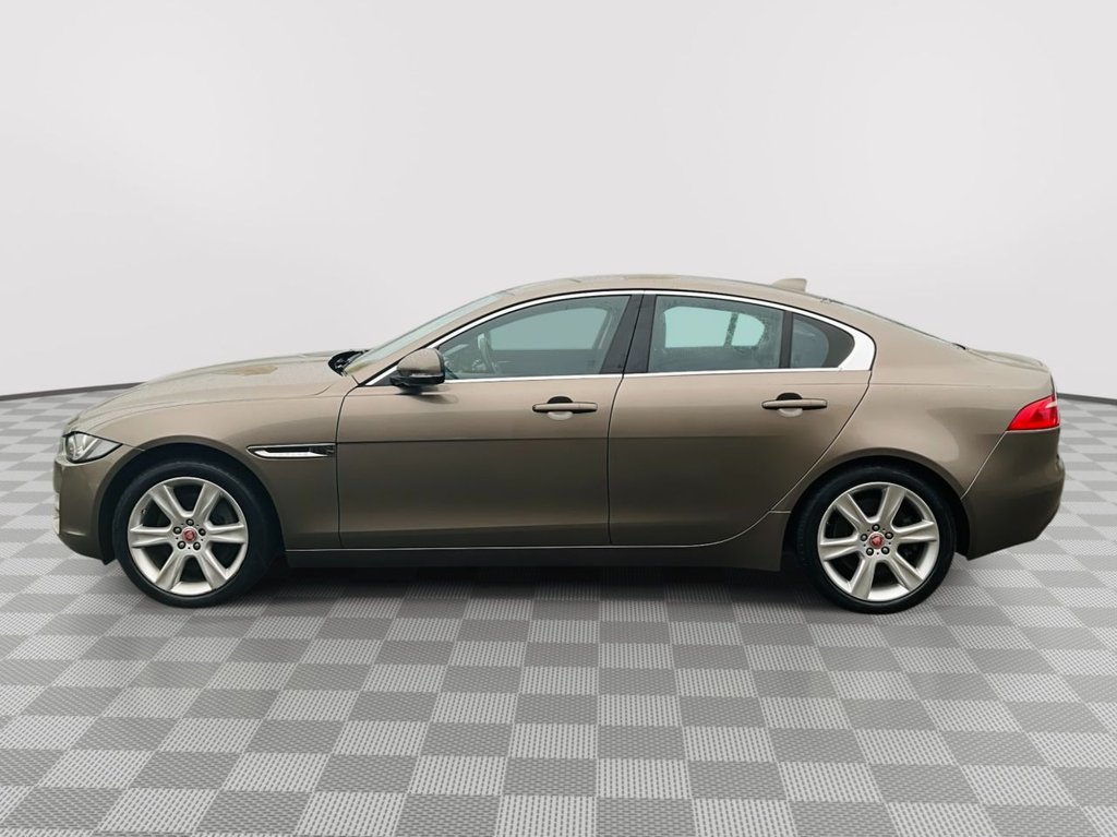 Used Jaguar XE 2016 for sale - 77009787: Photo 6