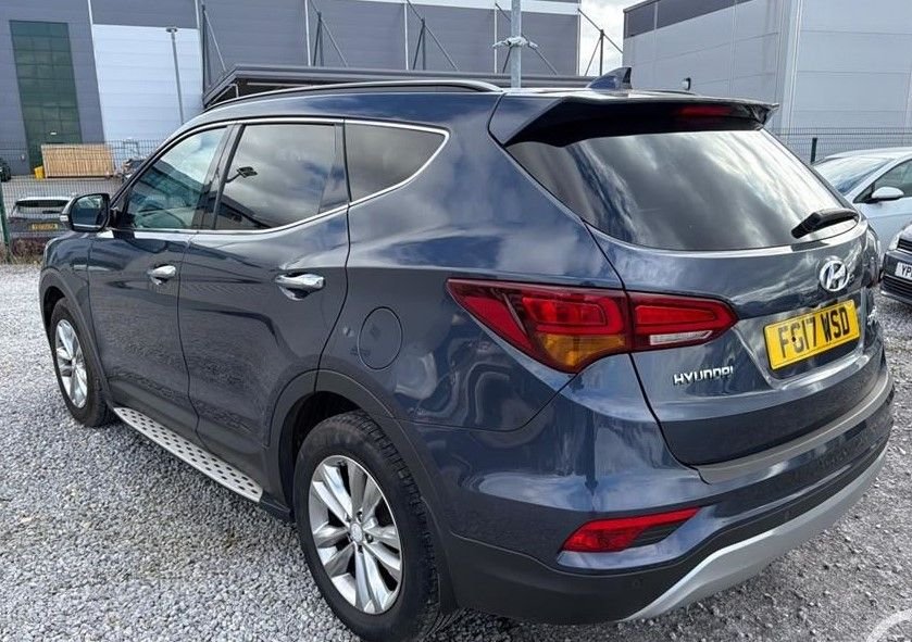 Used Hyundai Santa Fe 2017 for sale - 77891187: Photo 3