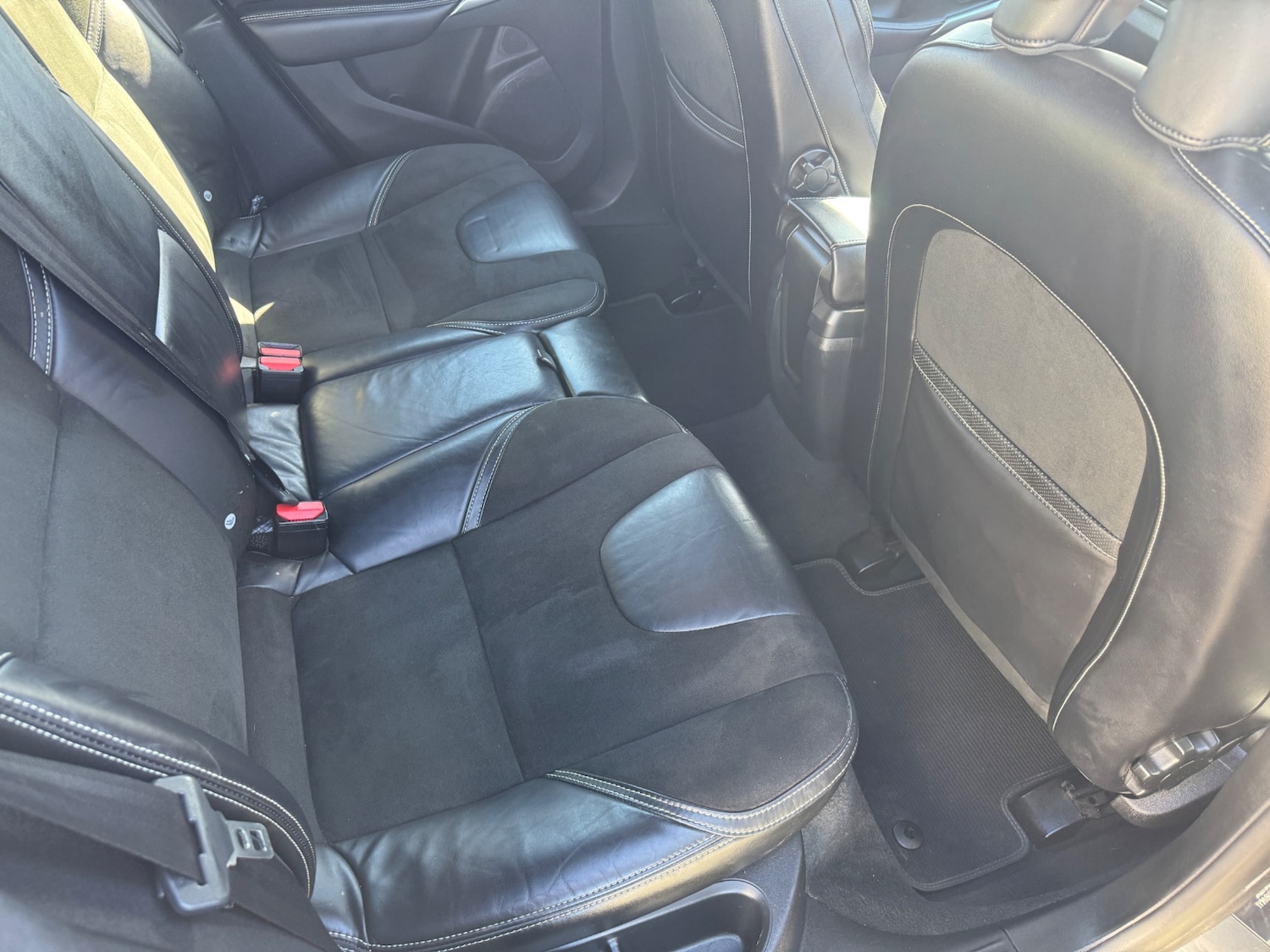 Used Volvo V40 2014 for sale - 78026878: Photo 12