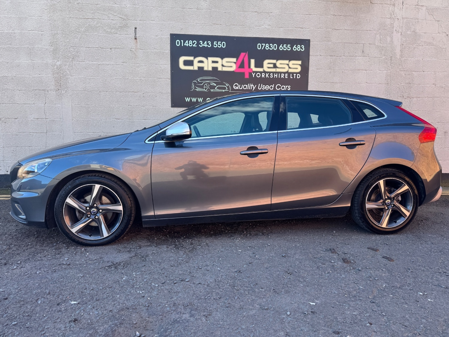 Used Volvo V40 2014 for sale - 78026878: Photo 3