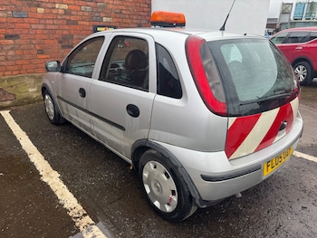 Used Vauxhall Corsa 2005 for sale - 77928870: Photo