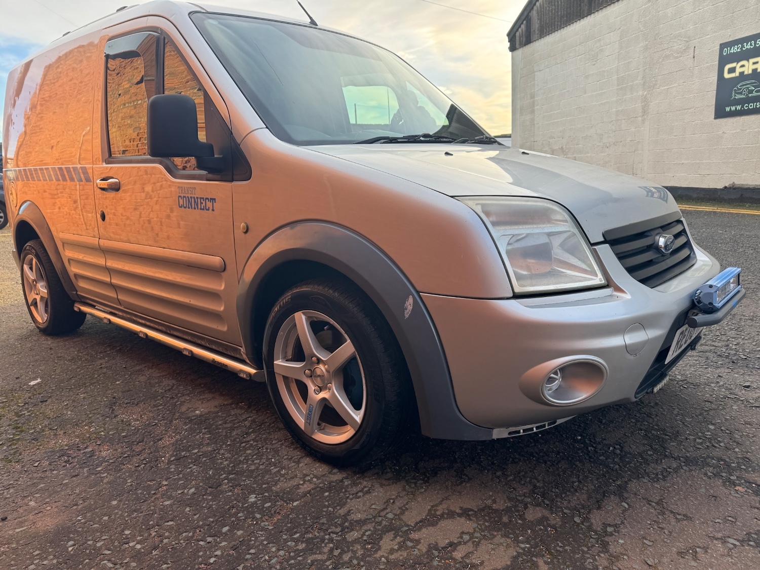 Used Ford Transit Connect 2010 for sale - 76830456: Photo 2