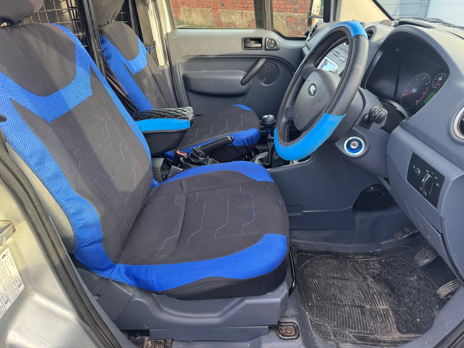 Used Ford Transit Connect 2010 for sale - 76830456: Photo 9