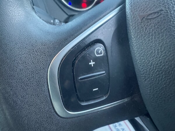 Used Renault Captur 2019 for sale - 72952952: Photo 15