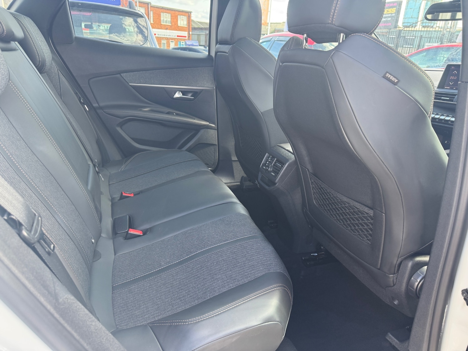 Used Peugeot 3008 2017 for sale - 78183170: Photo 17