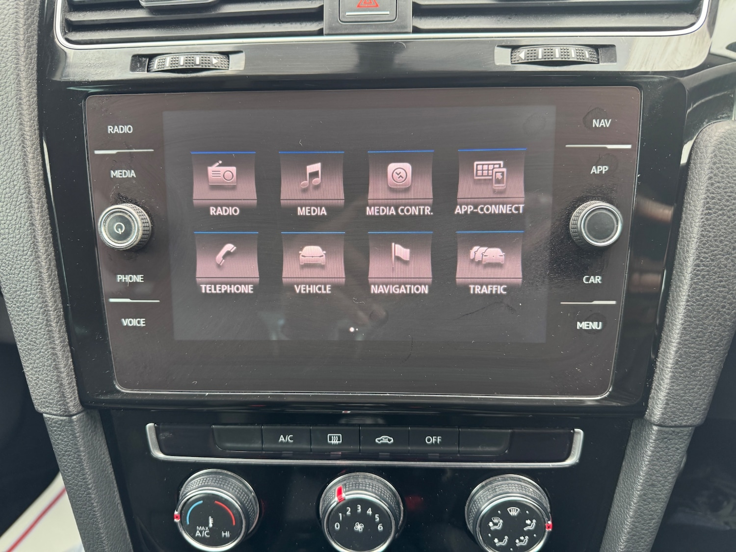 Used Volkswagen Golf 2017 for sale - 76114419: Photo 10