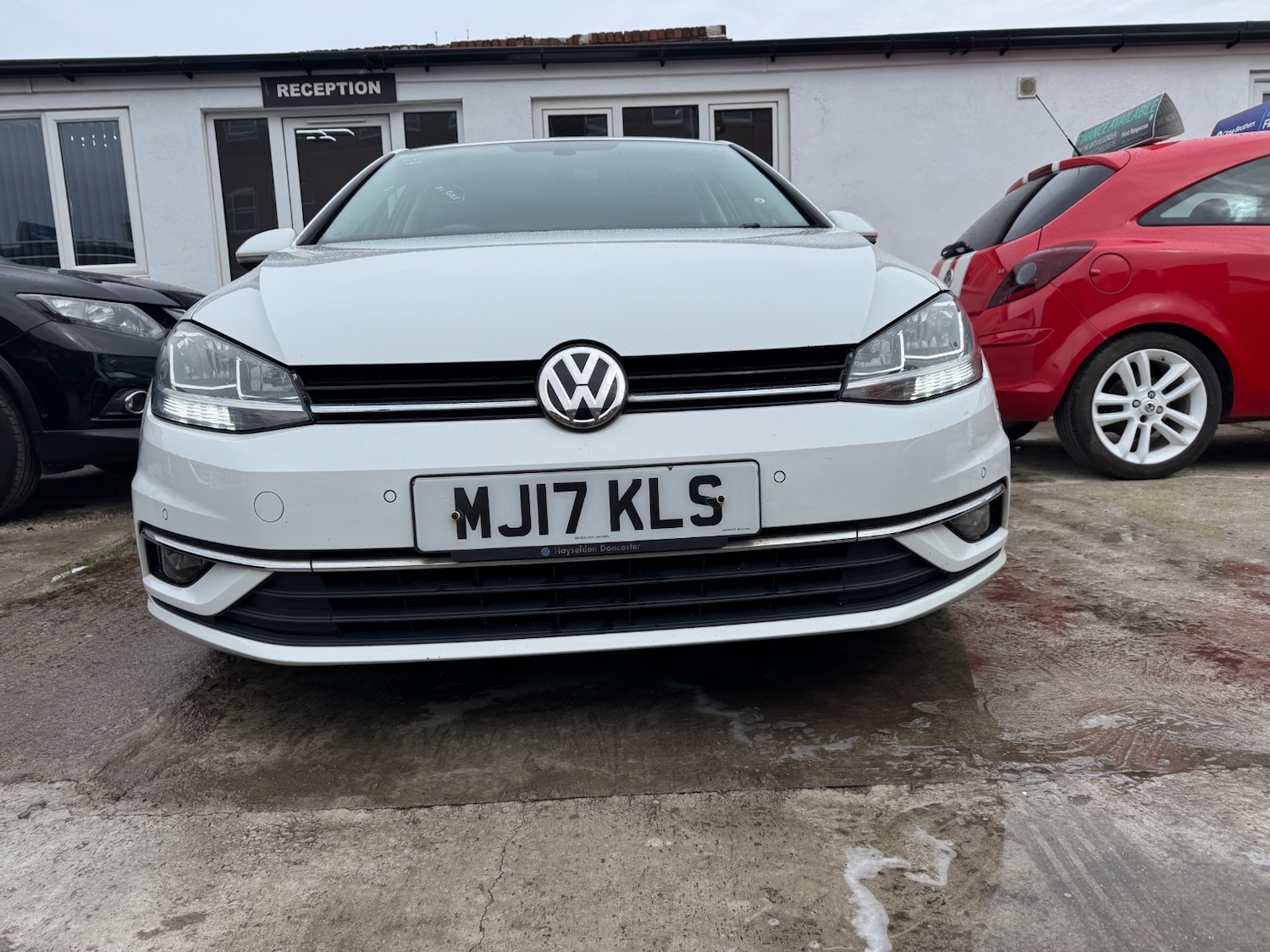 Used Volkswagen Golf 2017 for sale - 76114419: Photo 3