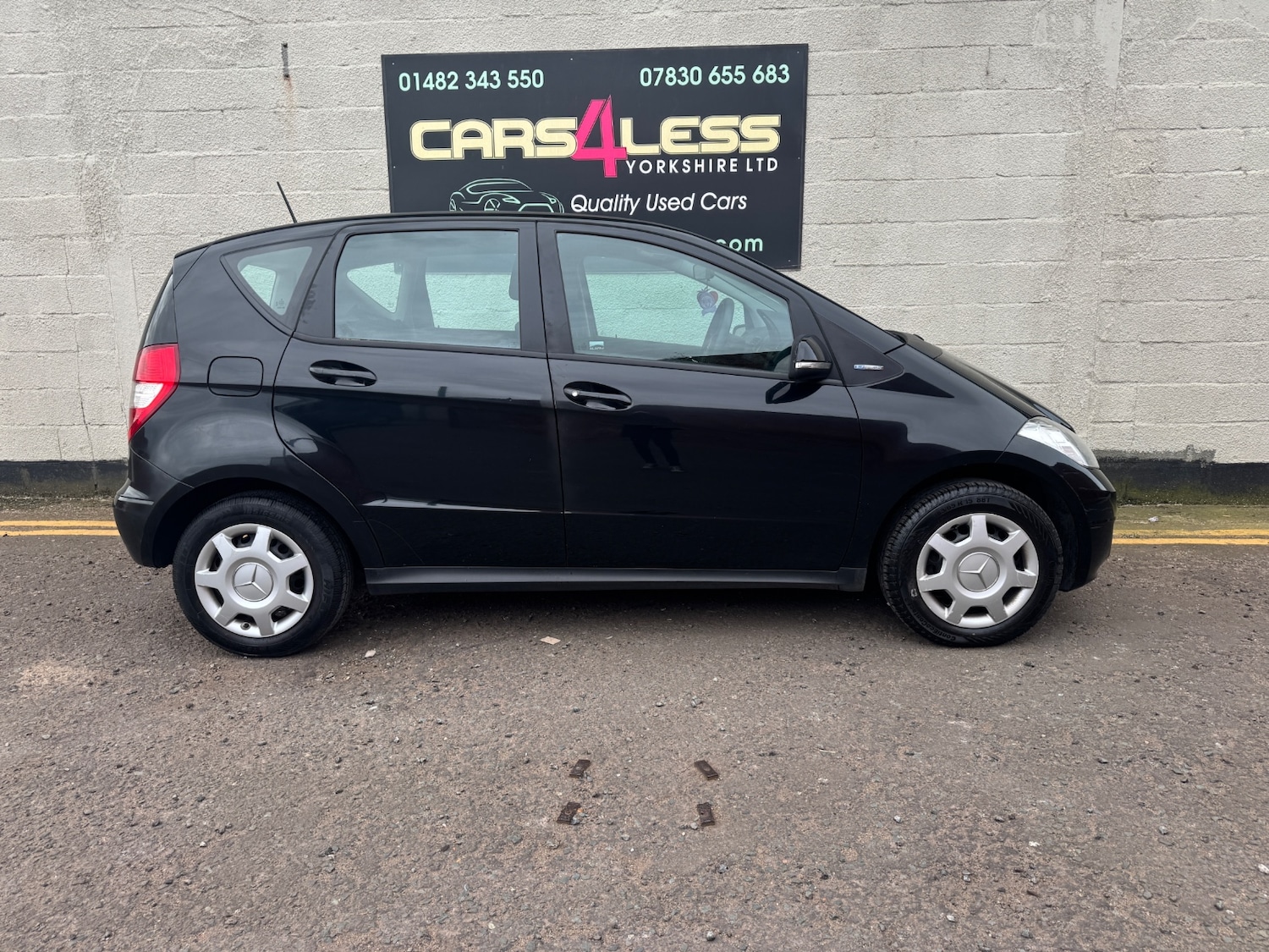 Used Mercedes-Benz A-Class 2011 for sale - 77845225: Photo 4