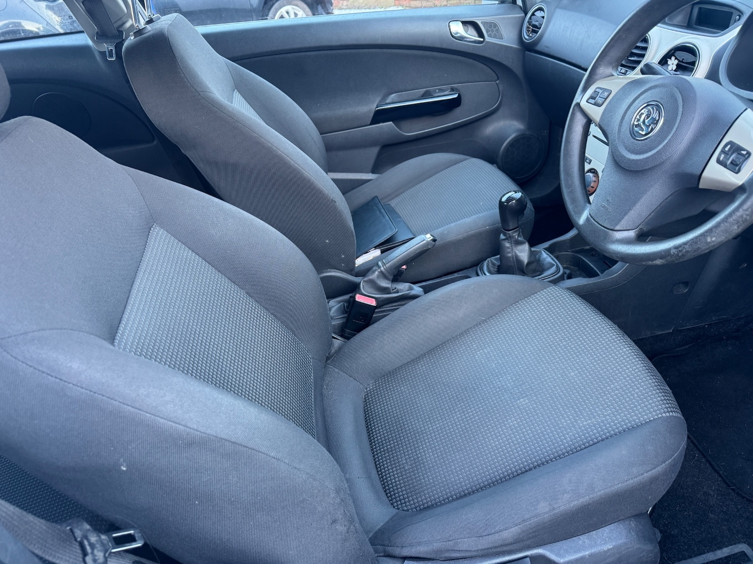 Used Vauxhall Corsa 2010 for sale - 77189433: Photo 6