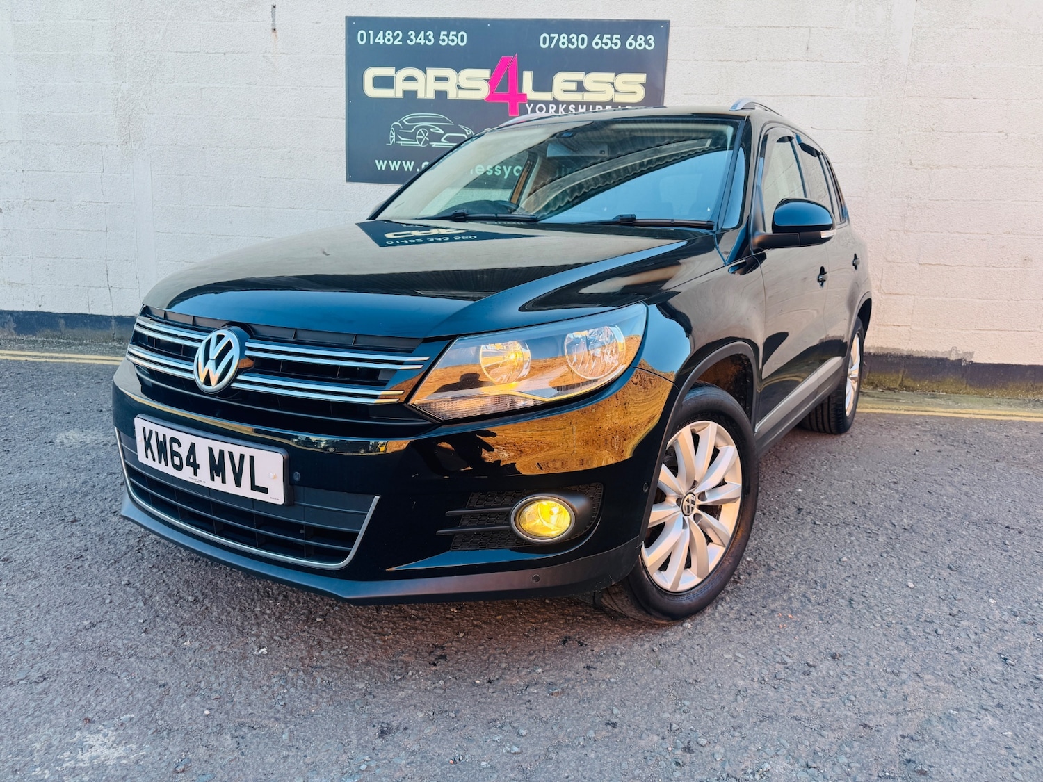 Used Volkswagen Tiguan 2015 for sale - 77931740: Photo 2