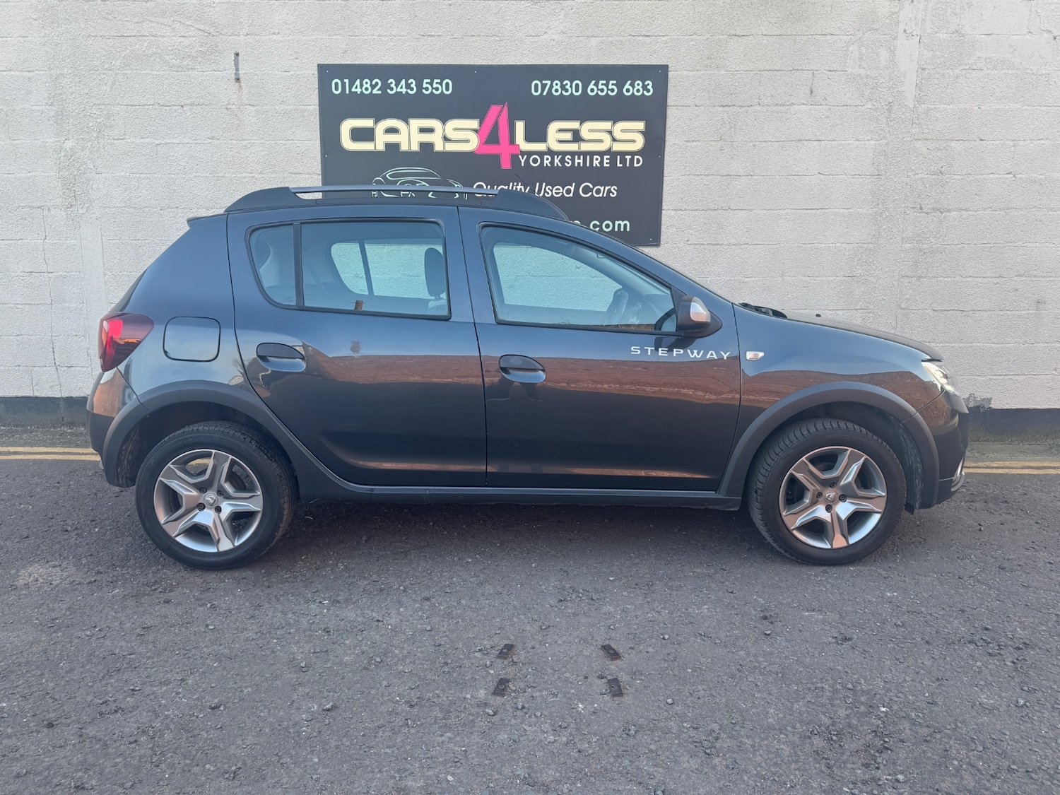 Used Dacia Sandero Stepway 2019 for sale - 77953696: Photo 4