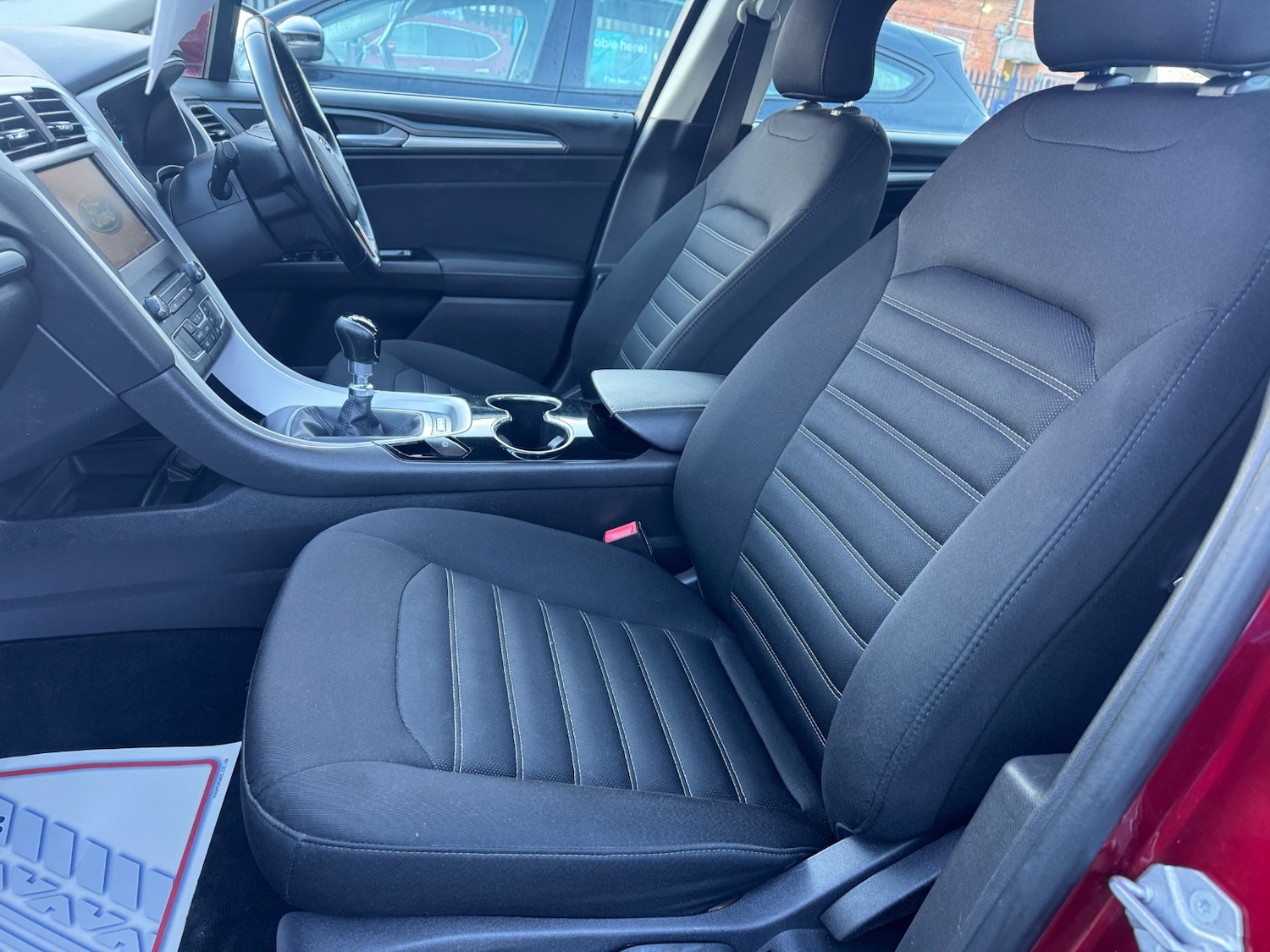 Used Ford Mondeo 2015 for sale - 76650910: Photo 8