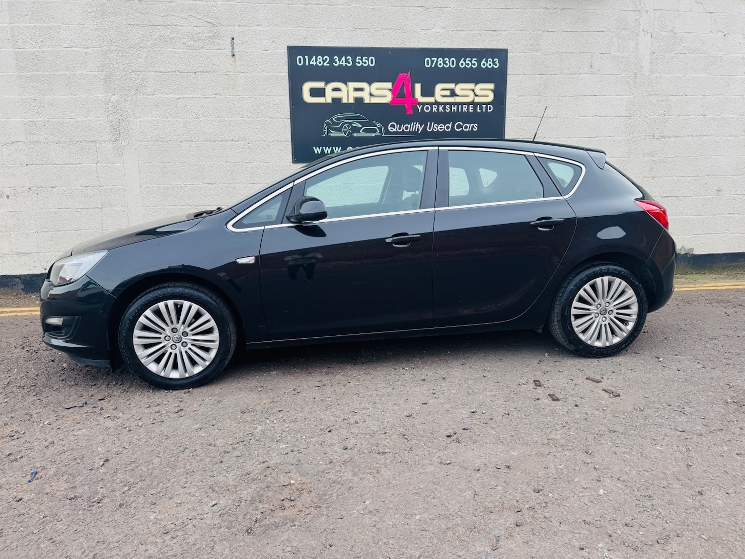 Used Vauxhall Astra 2015 for sale - 77988794: Photo 3