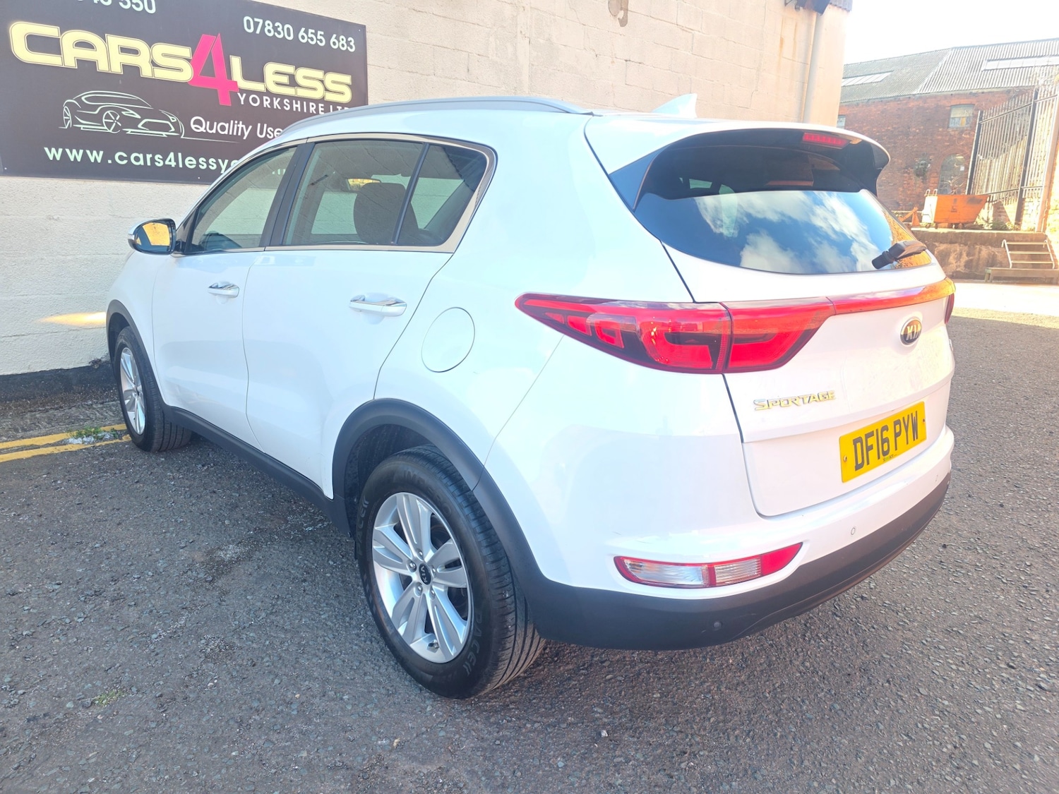 Used Kia Sportage 2016 for sale - 76037533: Photo 2