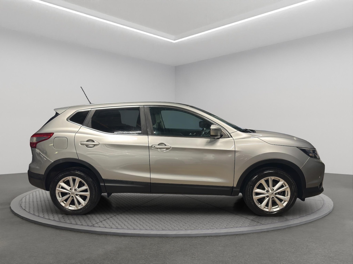Used Nissan Qashqai 2015 for sale - 76522105: Photo 8