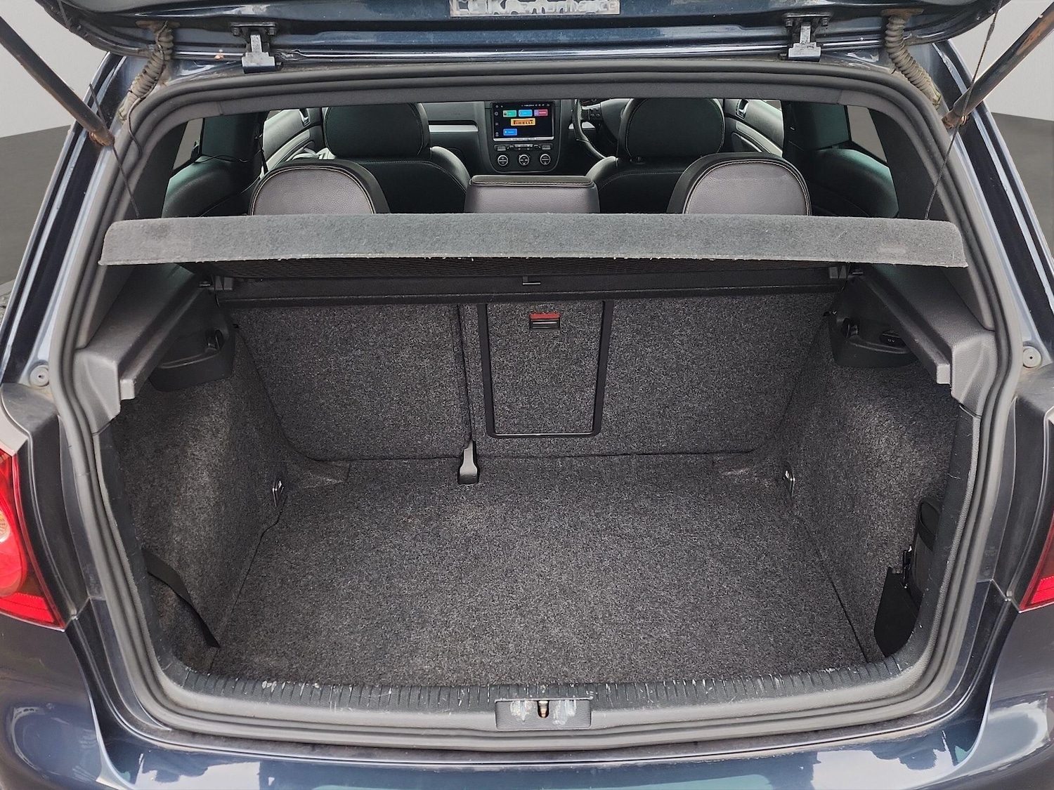 Used Volkswagen Golf 2009 for sale - 76561193: Photo 23