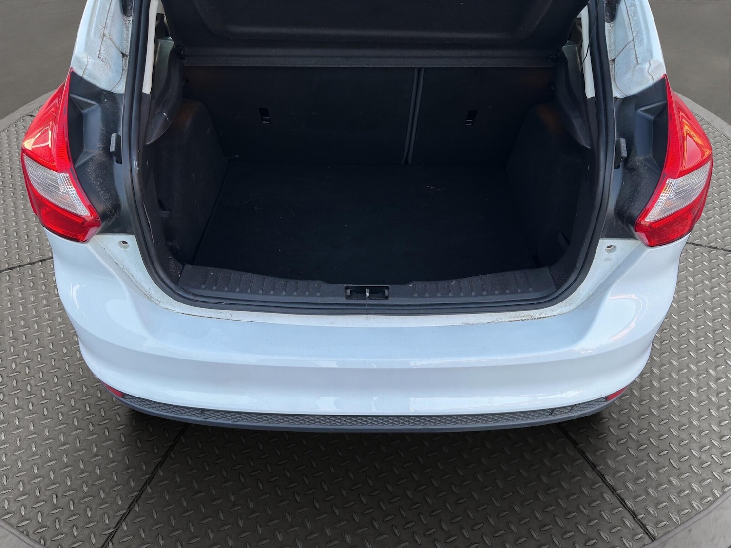 Used Ford Focus 2013 for sale - 76824245: Photo 18