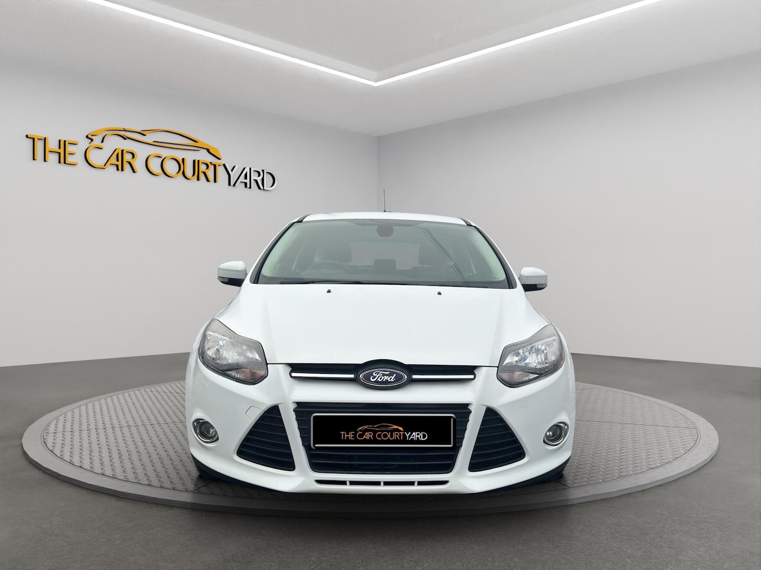 Used Ford Focus 2013 for sale - 76824245: Photo 2