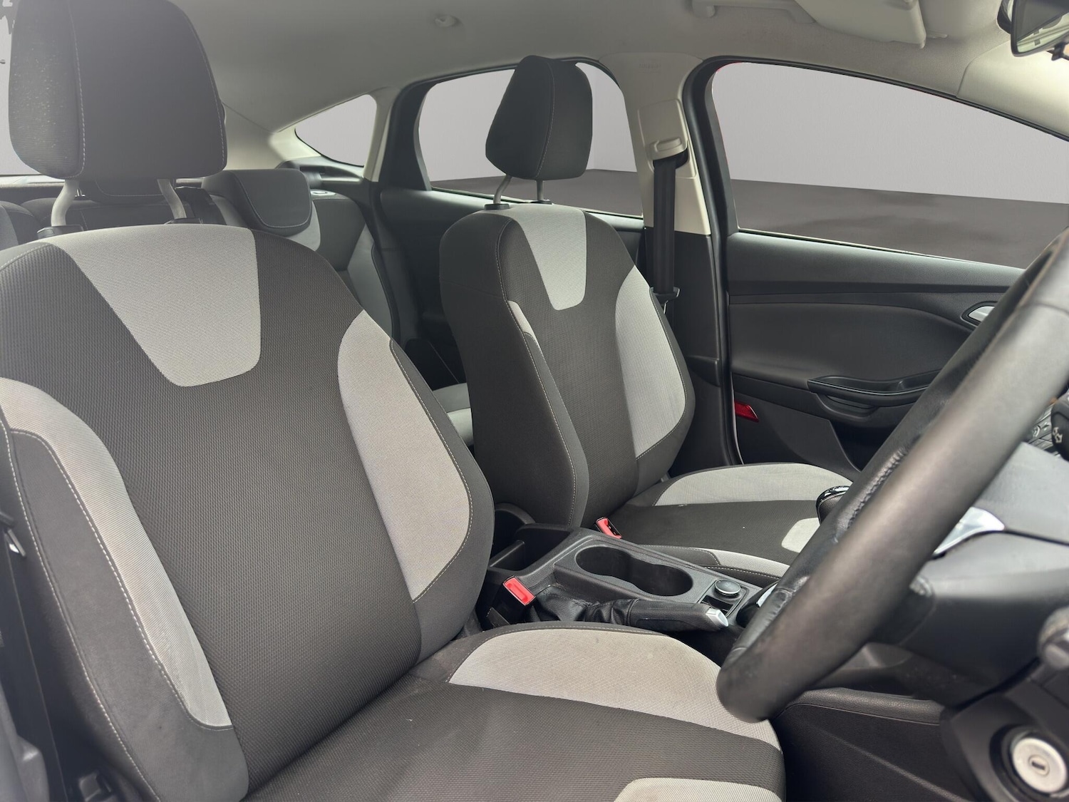 Used Ford Focus 2013 for sale - 76824245: Photo 9