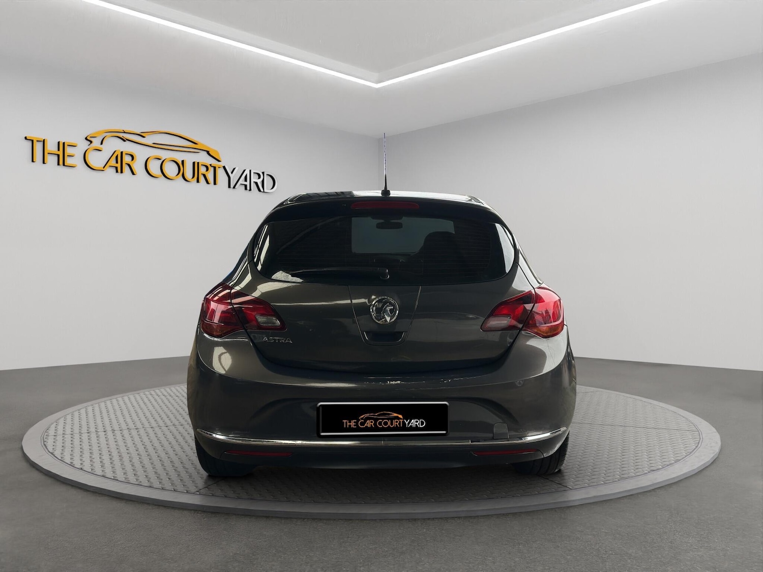 Used Vauxhall Astra 2015 for sale - 76666996: Photo 6