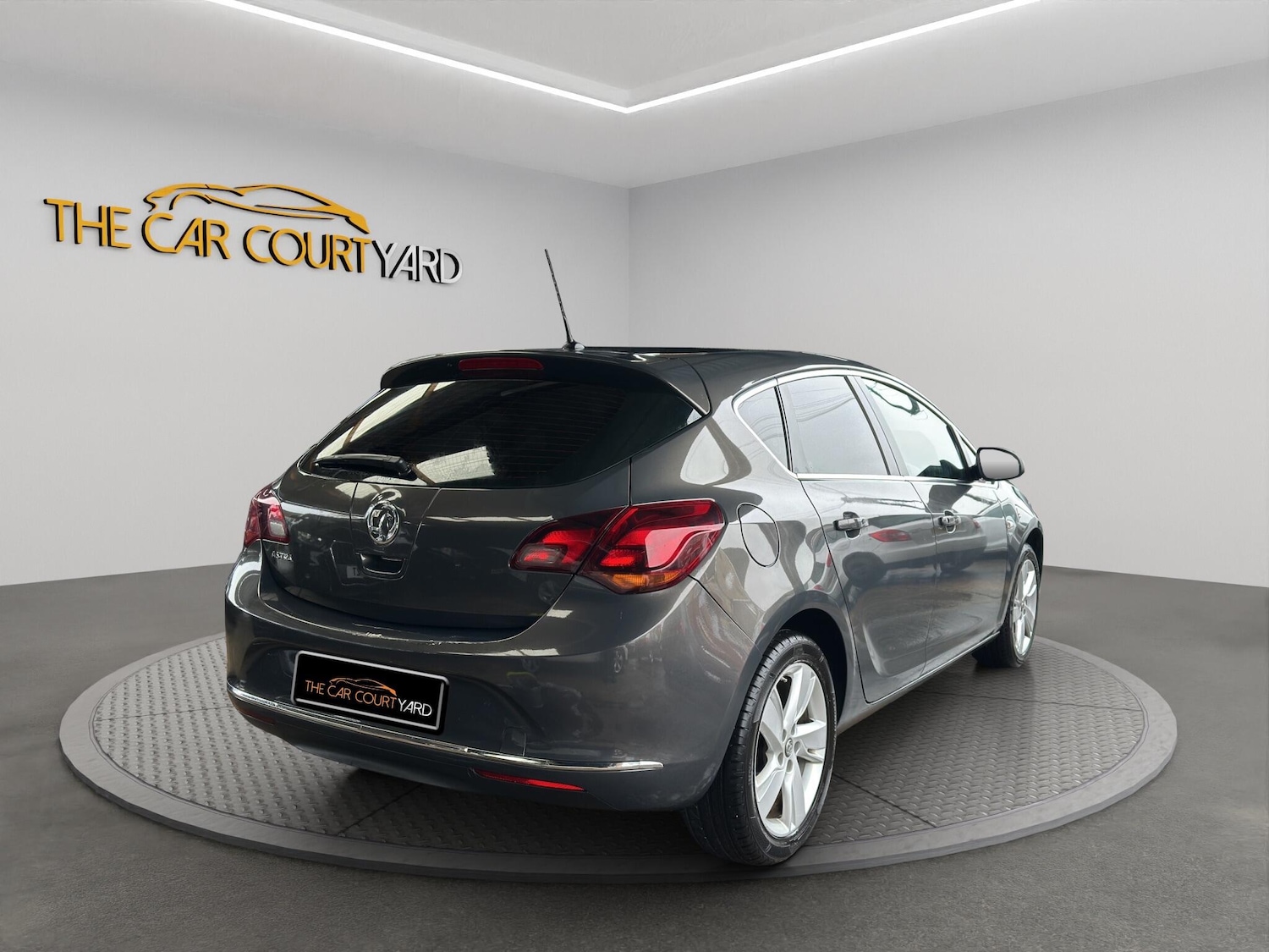 Used Vauxhall Astra 2015 for sale - 76666996: Photo 7