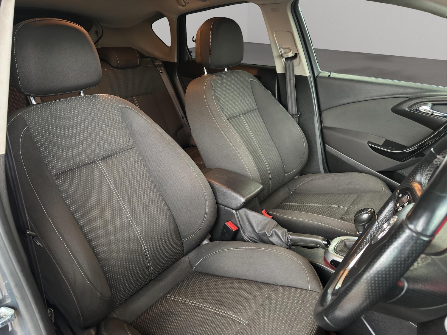 Used Vauxhall Astra 2015 for sale - 76666996: Photo 9