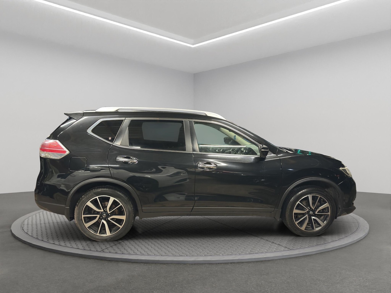 Used Nissan X-Trail 2015 for sale - 76522327: Photo 4