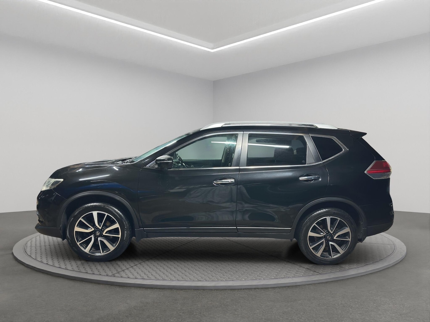 Used Nissan X-Trail 2015 for sale - 76522327: Photo 8