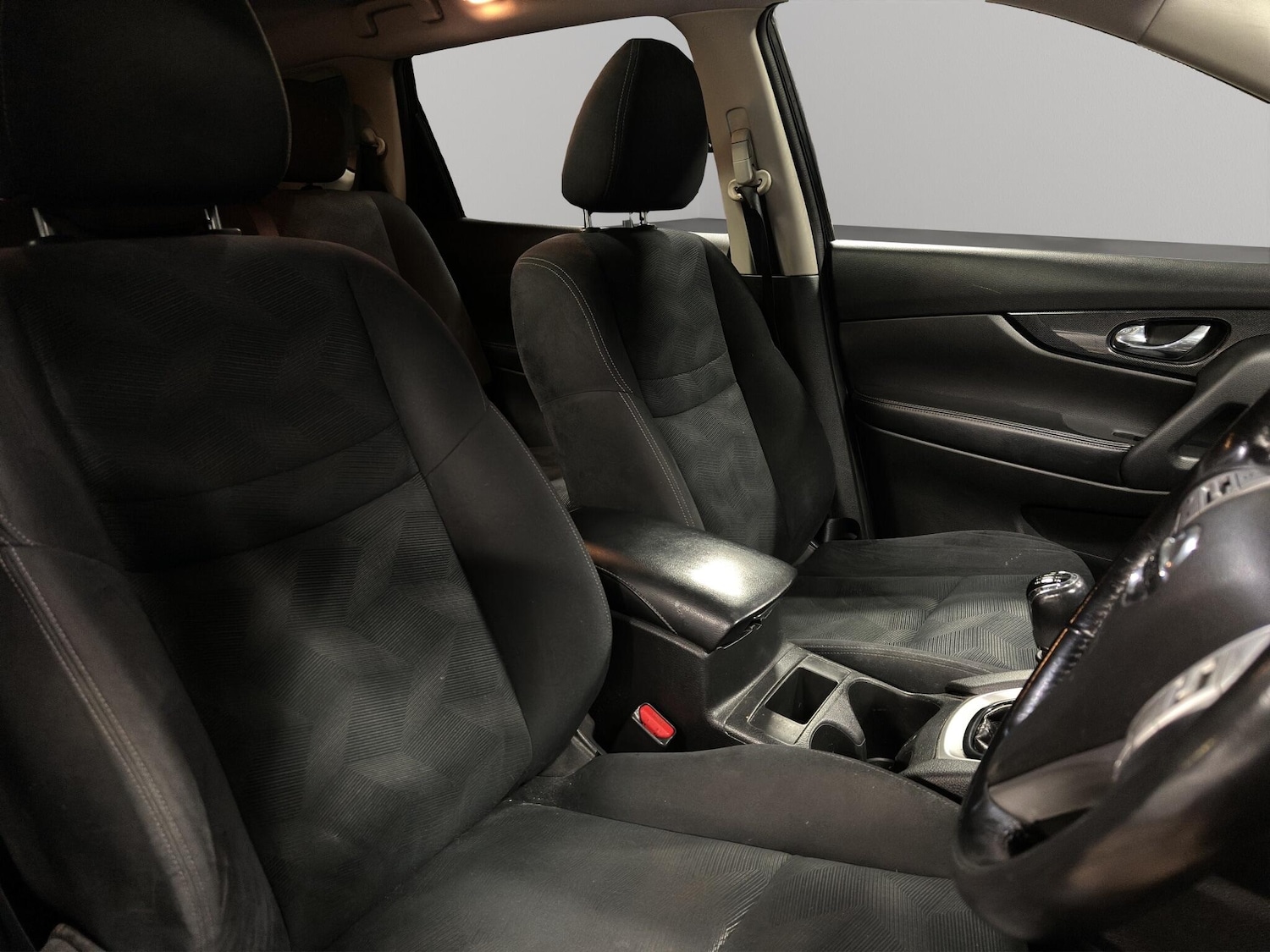 Used Nissan X-Trail 2015 for sale - 76522327: Photo 9