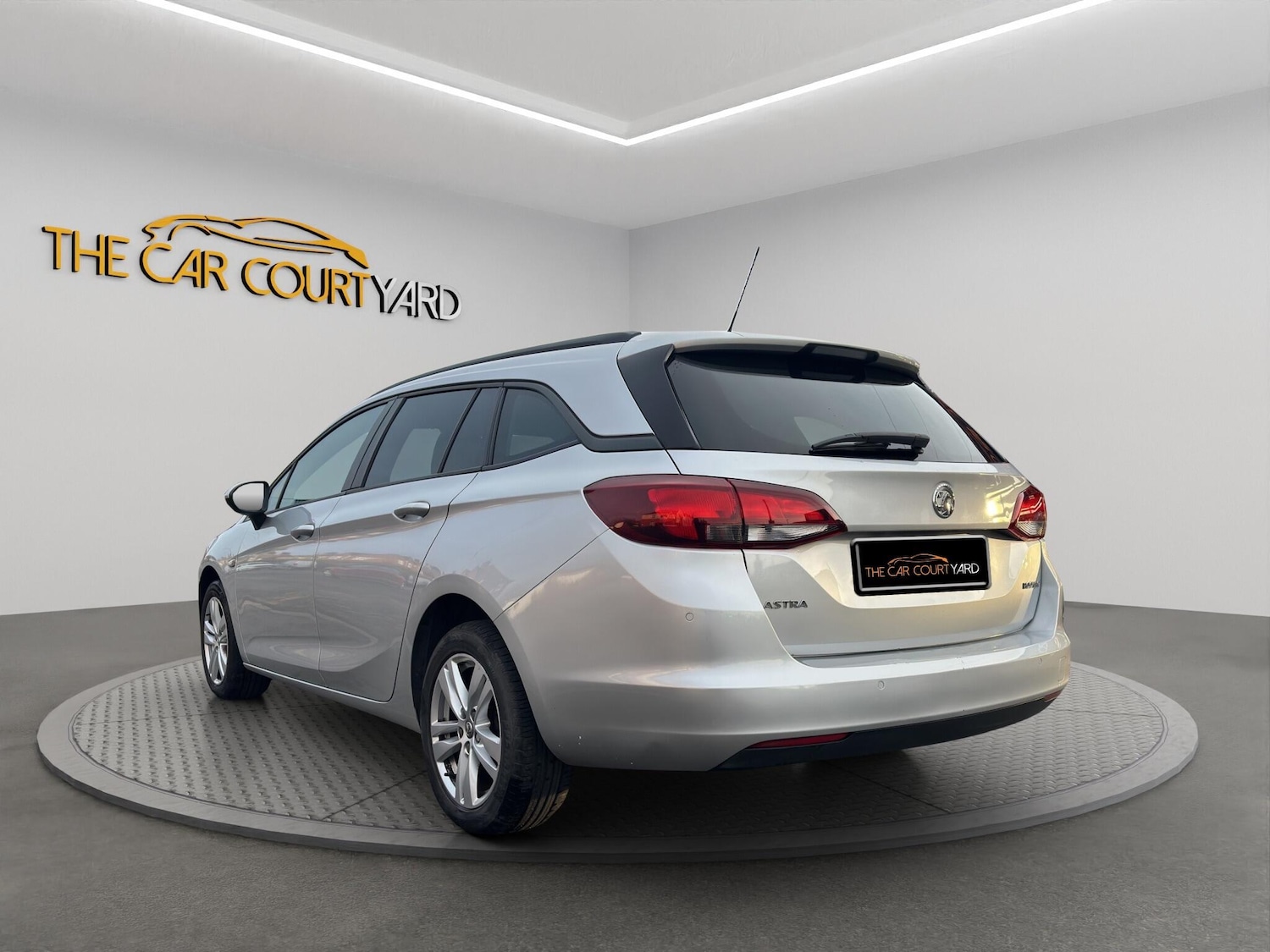 Used Vauxhall Astra 2018 for sale - 77084477: Photo 5