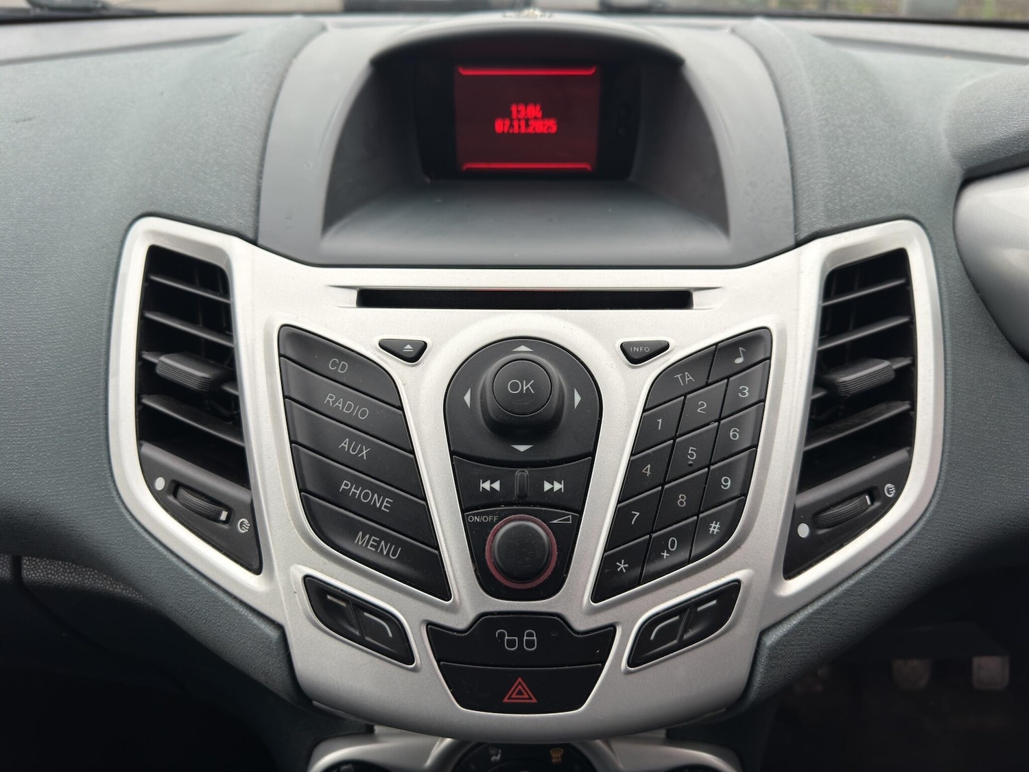 Used Ford Fiesta 2009 for sale - 76743220: Photo 14