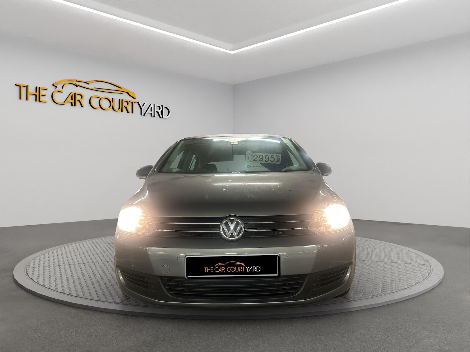 Used Volkswagen Golf Plus 2013 for sale - 77021254: Photo 2