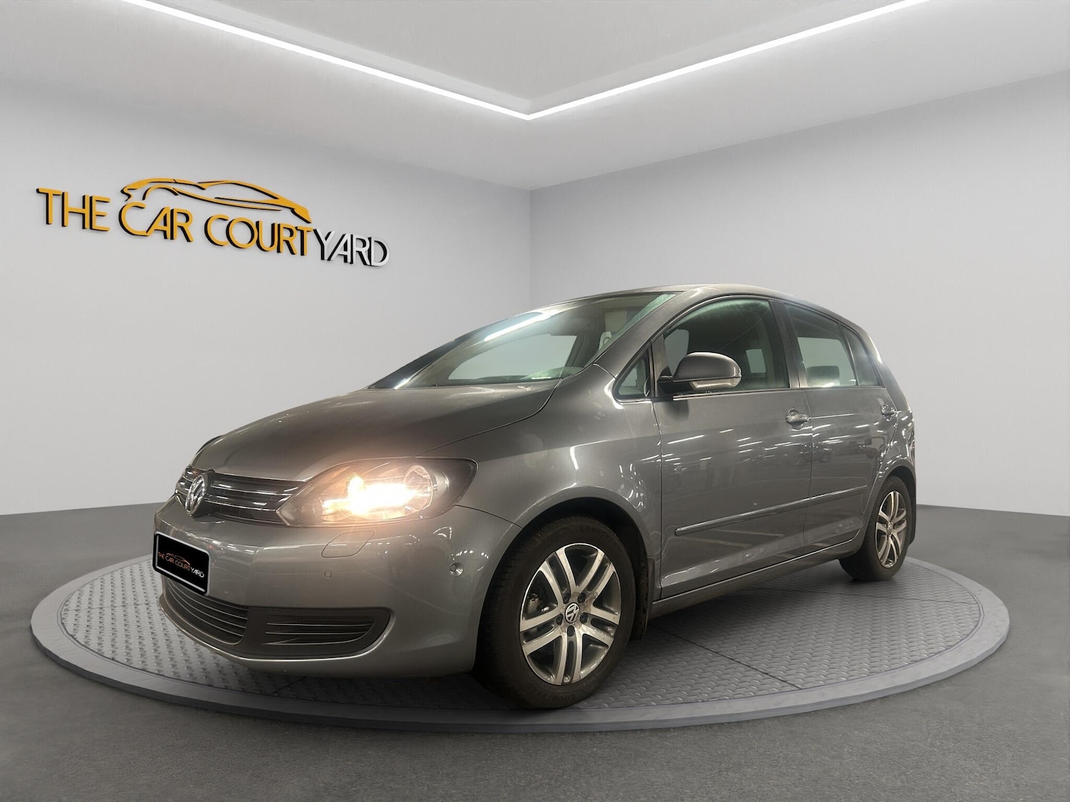 Used Volkswagen Golf Plus 2013 for sale - 77021254: Photo 3