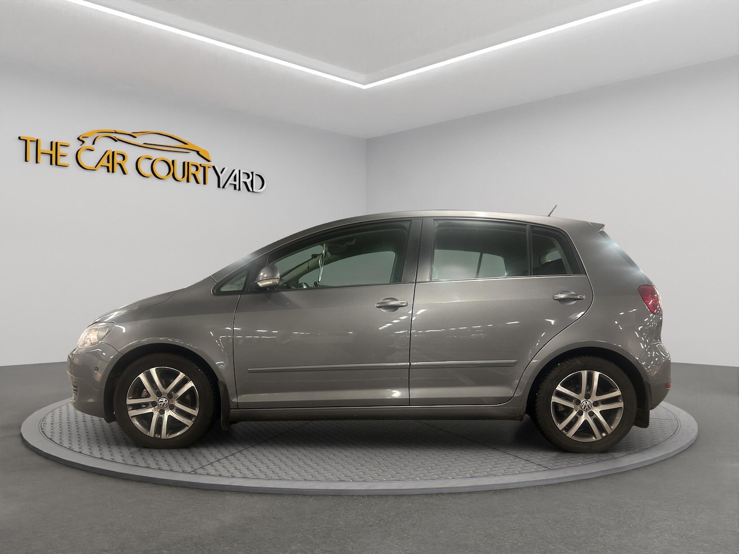 Used Volkswagen Golf Plus 2013 for sale - 77021254: Photo 5