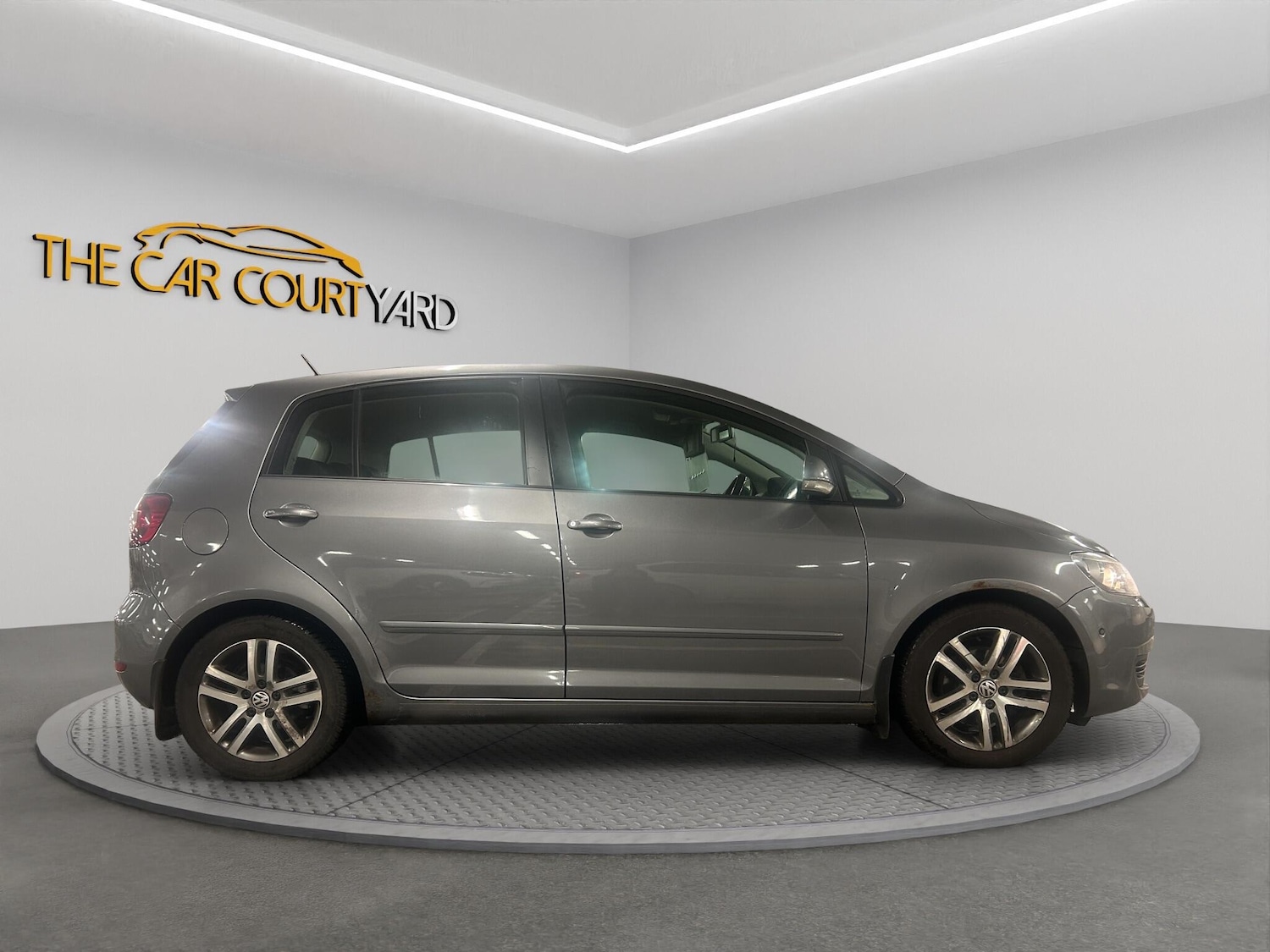 Used Volkswagen Golf Plus 2013 for sale - 77021254: Photo 7