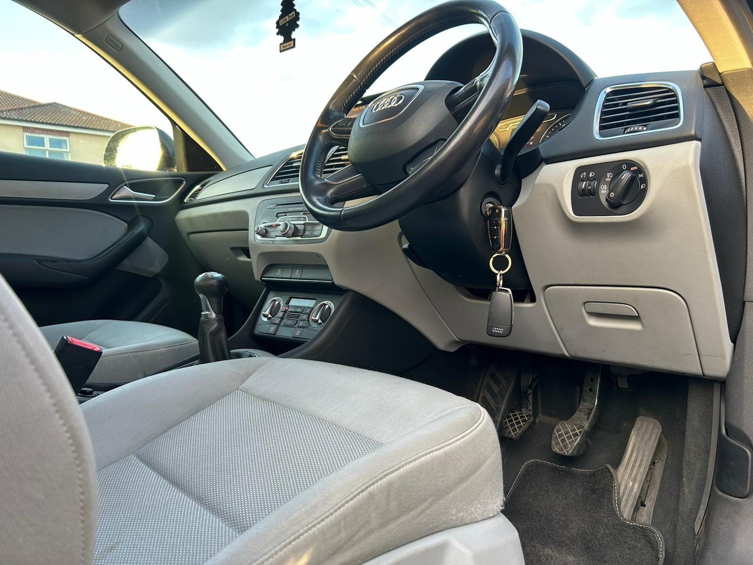 Used Audi Q3 2014 for sale - 76714898: Photo 16