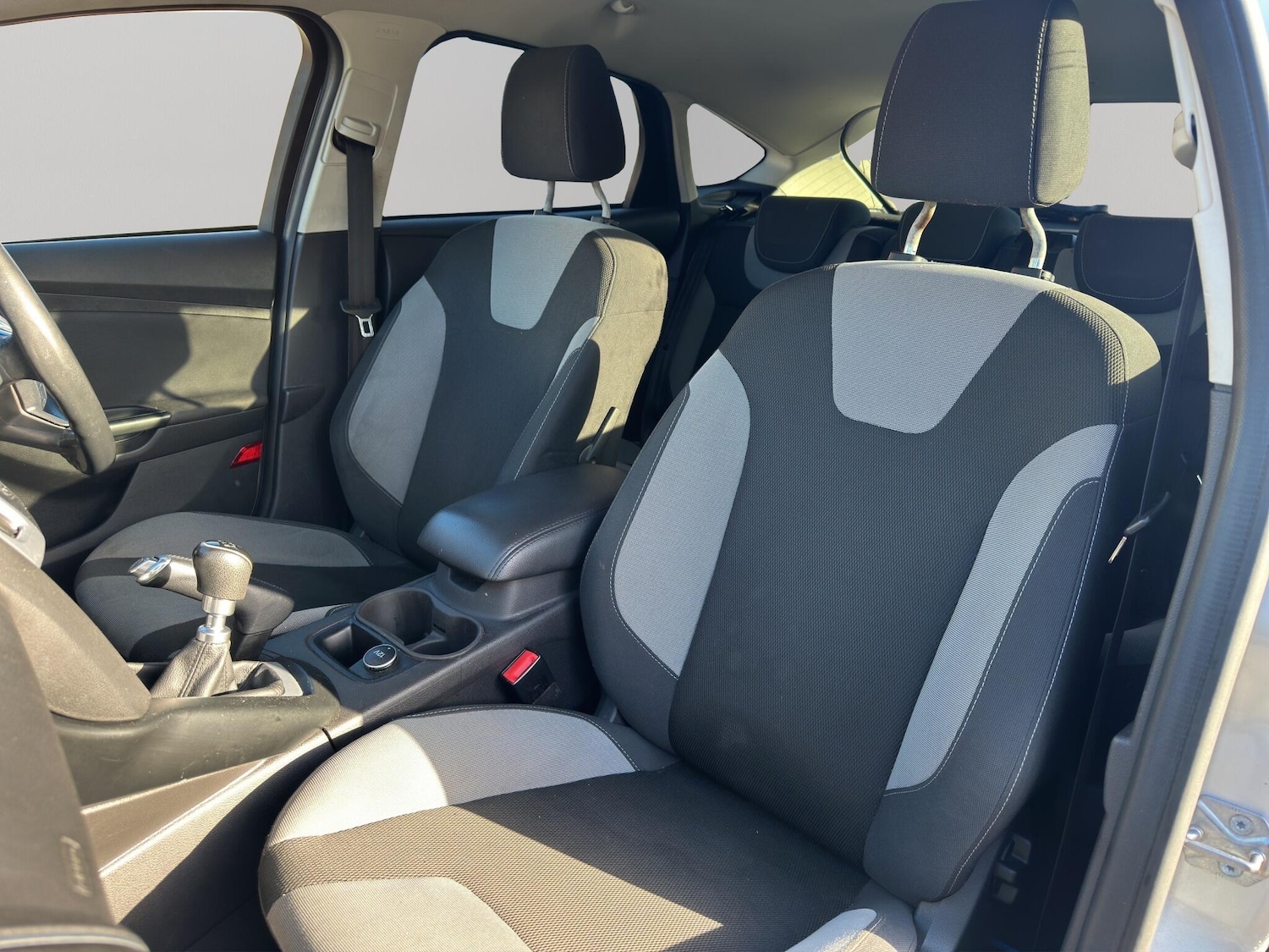 Used Ford Focus 2014 for sale - 77016762: Photo 10