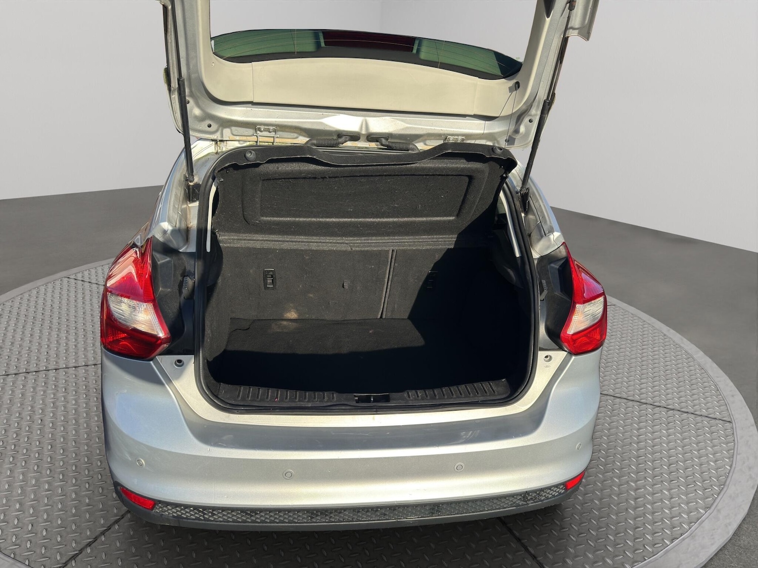 Used Ford Focus 2014 for sale - 77016762: Photo 24