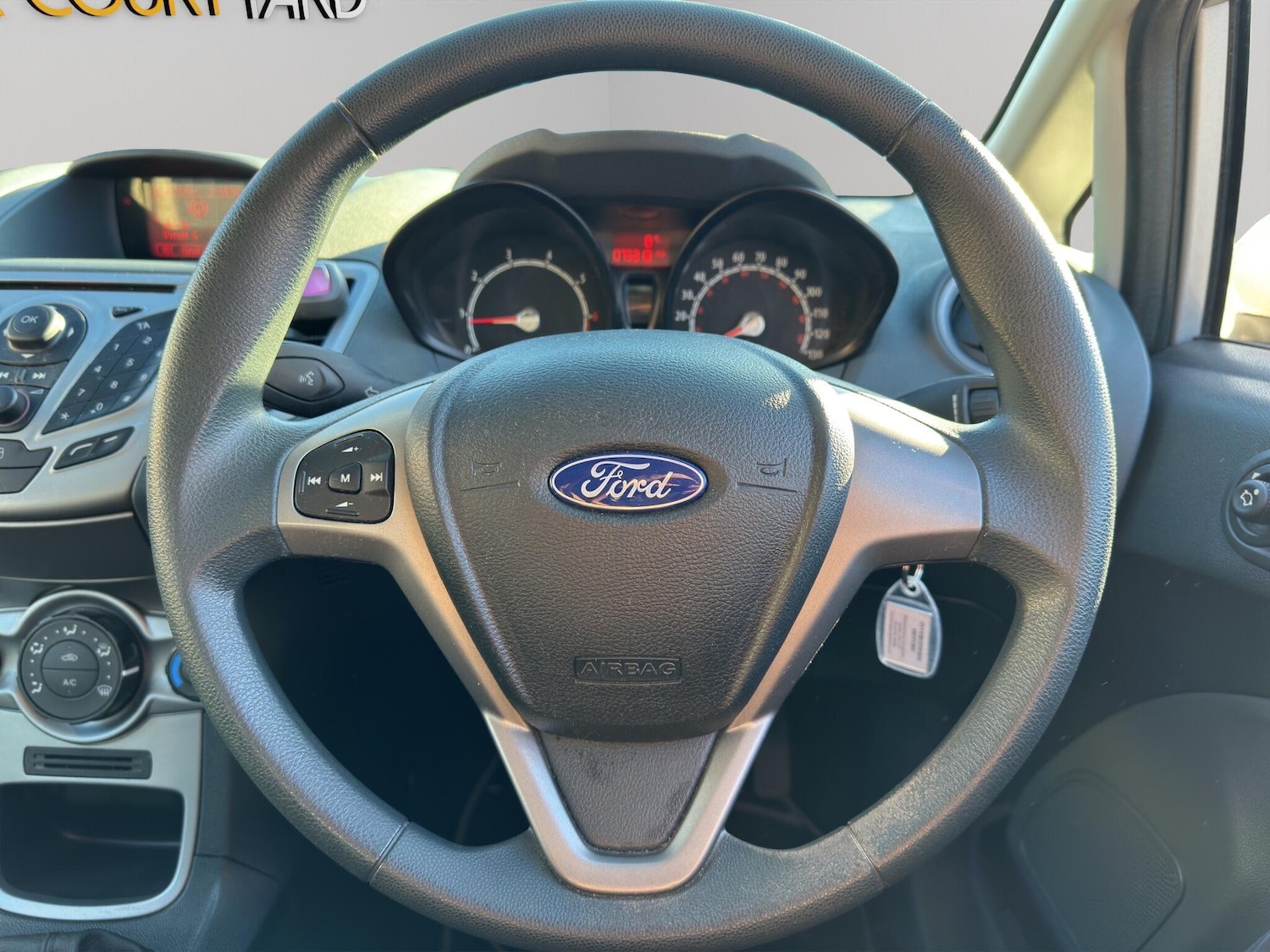Used Ford Fiesta 2010 for sale - 76657687: Photo 14