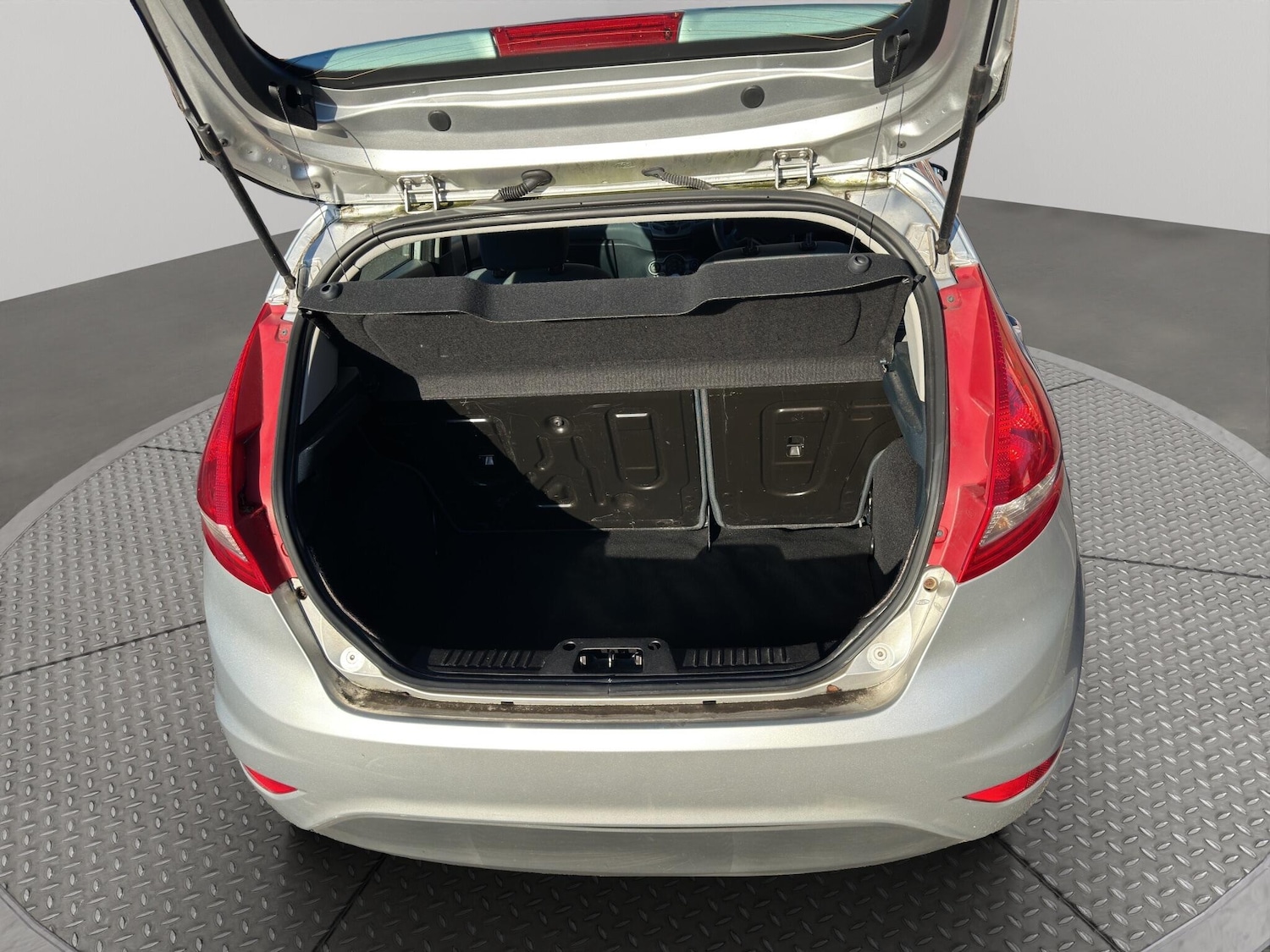 Used Ford Fiesta 2010 for sale - 76657687: Photo 20