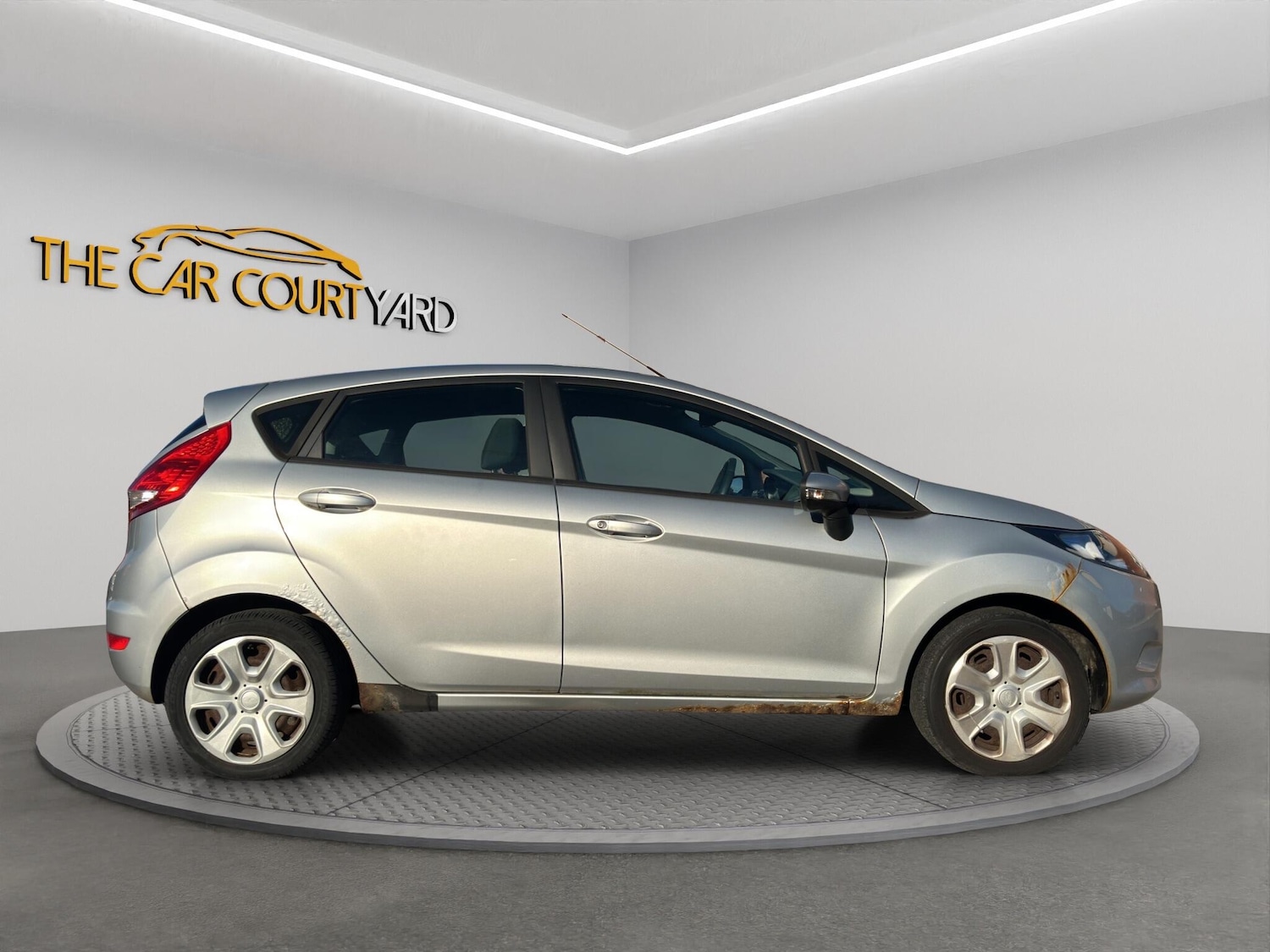 Used Ford Fiesta 2010 for sale - 76657687: Photo 8