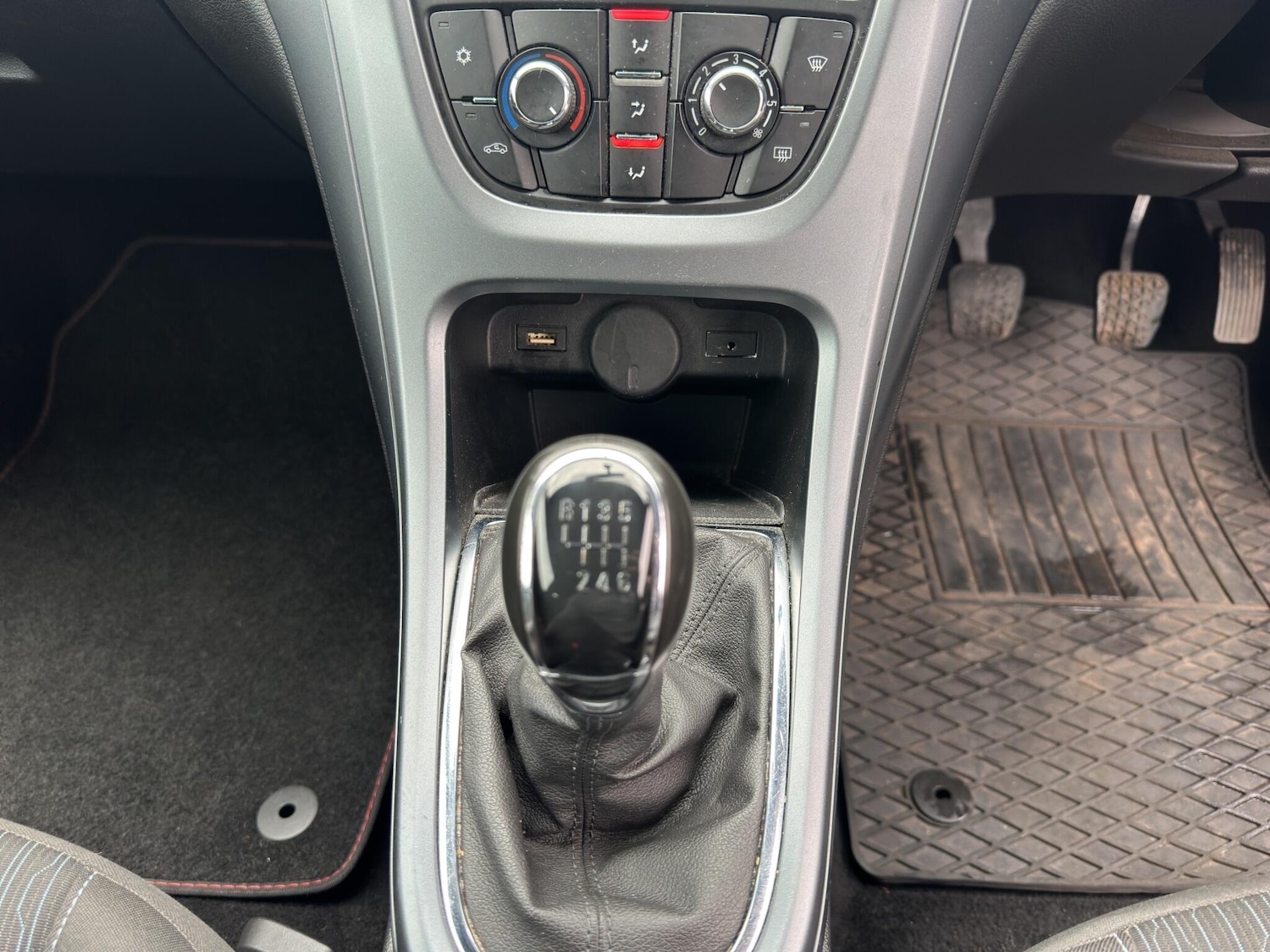 Used Vauxhall Astra GTC 2013 for sale - 76522098: Photo 18