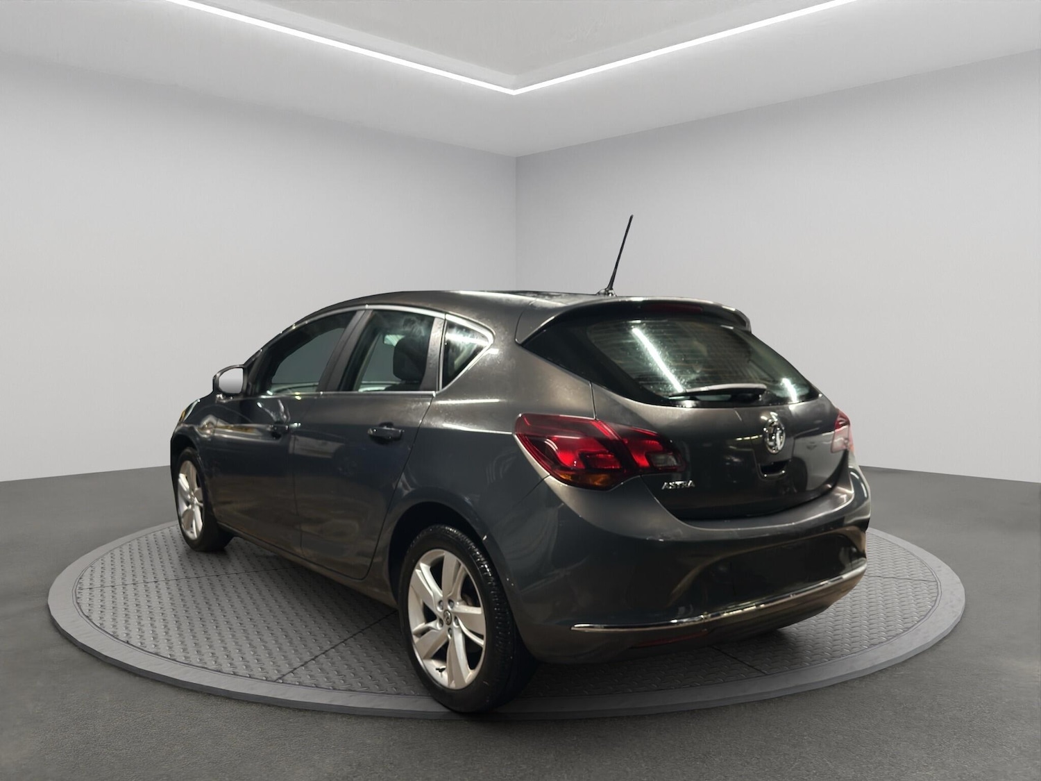 Used Vauxhall Astra 2014 for sale - 76727304: Photo 5