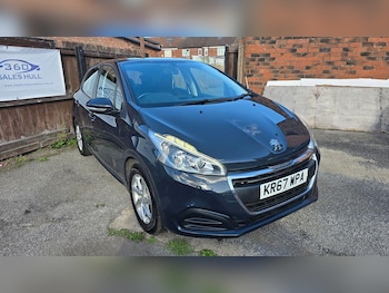 Used Peugeot 208 2017 for sale - 75691862: Photo