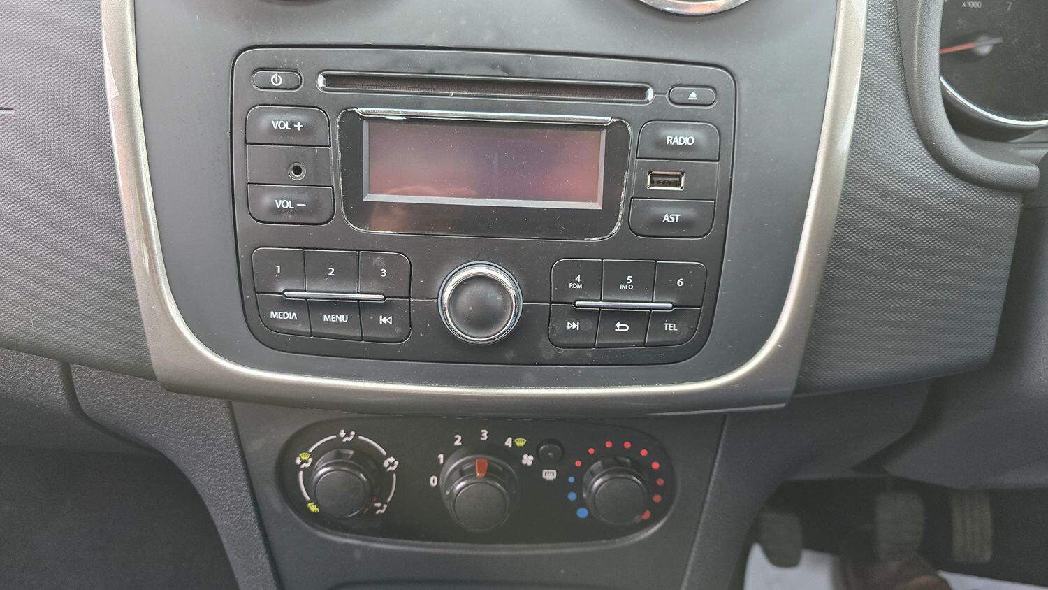 Used Dacia Sandero Stepway 2013 for sale - 76525736: Photo 15