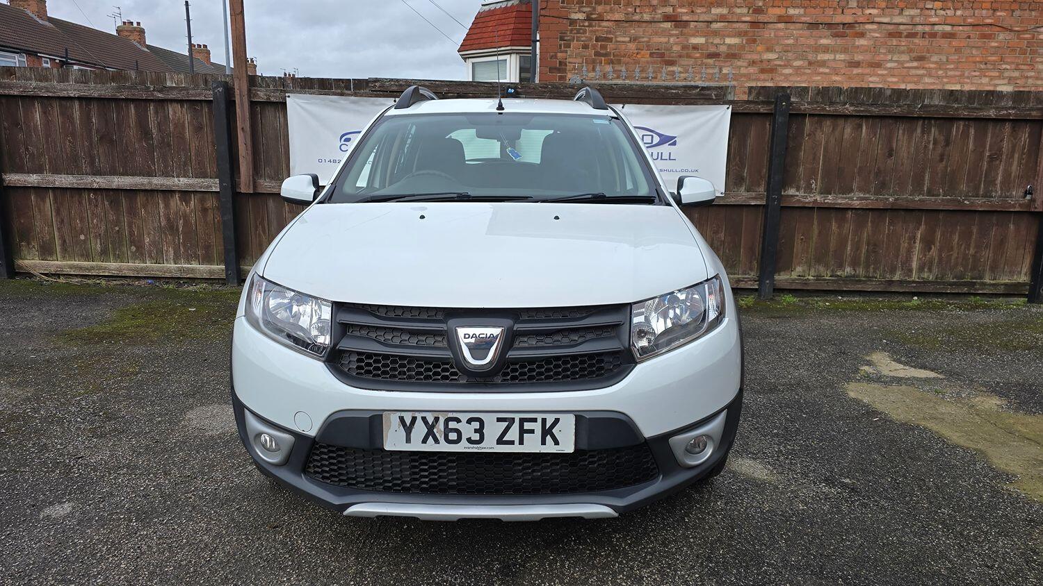 Used Dacia Sandero Stepway 2013 for sale - 76525736: Photo 2