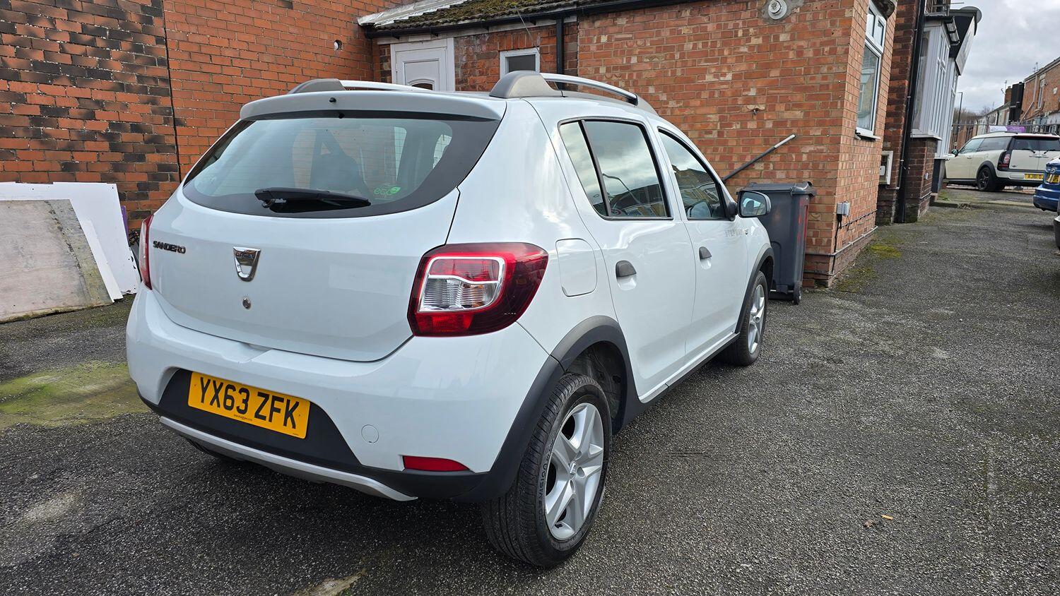 Used Dacia Sandero Stepway 2013 for sale - 76525736: Photo 6
