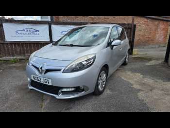 2012 - 1.5 dCi Dynamique TomTom 5-Door