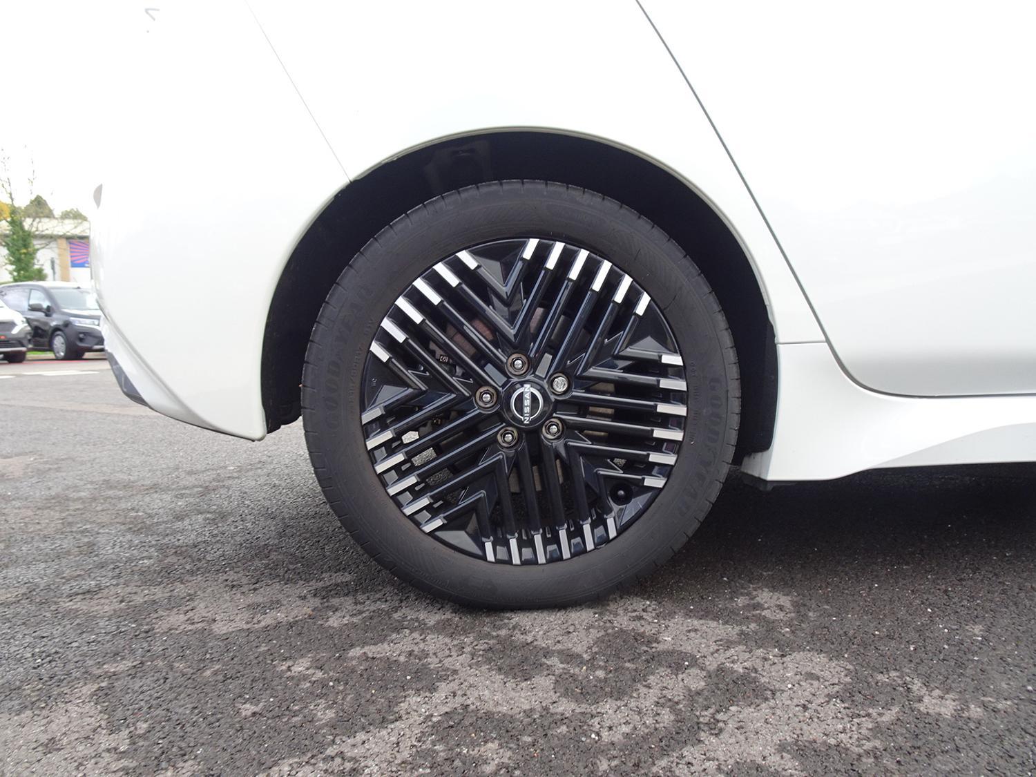 Used Nissan Leaf 2022 for sale - 76151130: Photo 14