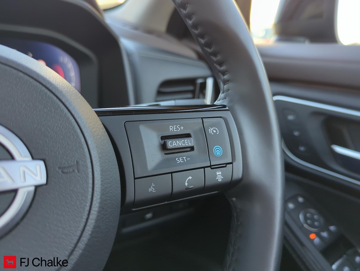 Used Nissan X-Trail for sale - 77940102: Photo 14